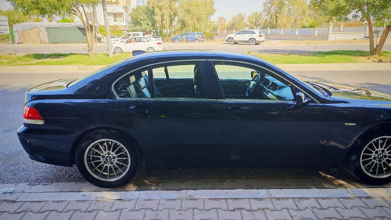 بي ام باخرة موديل 2004 فول مواصفات المكان ديالى رقم سليمانية حجم 735 السعر 125وبيها مجال رجاءاً بدون مراسلة للاتصال رقم الهاتف ***********
