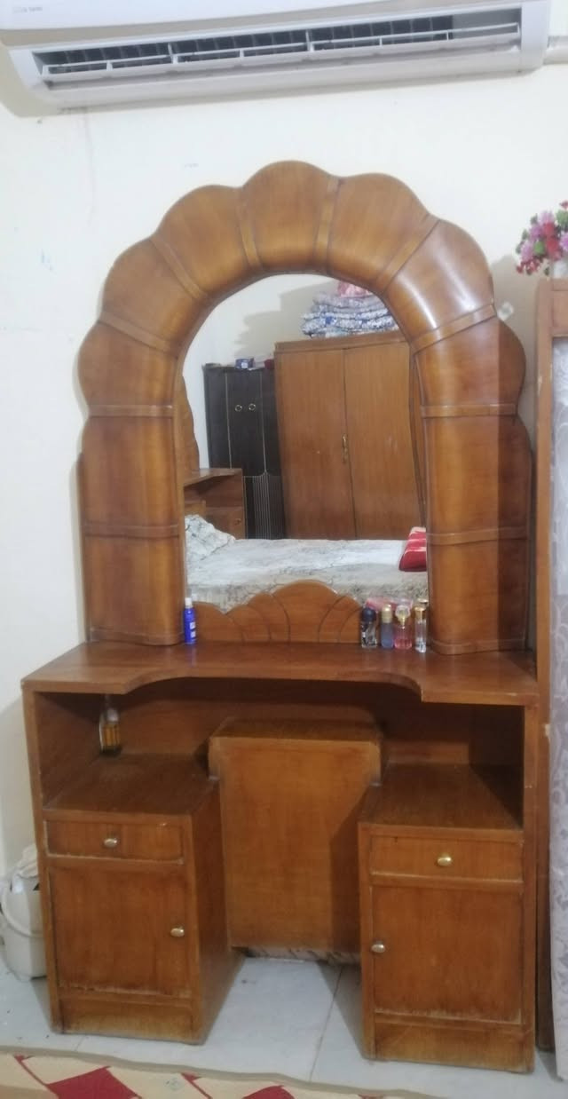 غرفة نوم • خمسه أبواب • نجاره عراقية