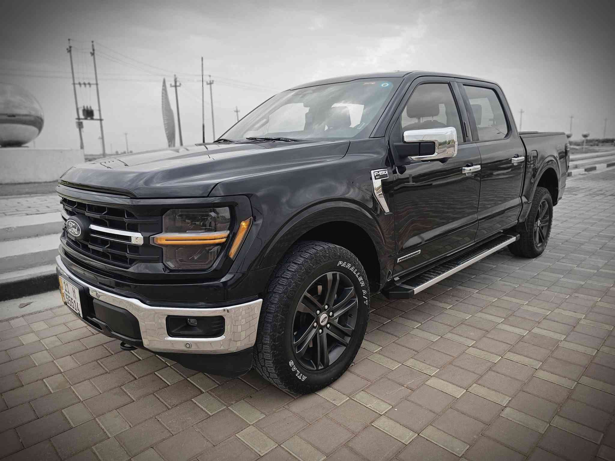 فورد F-150 هايبرد • ٢٠٢٤ • ٥٤٠٠٠ كم