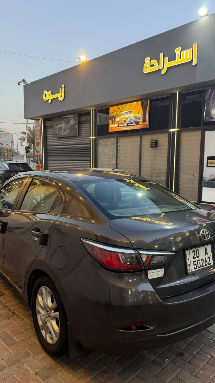 🚨🔥  موديل 2017 Toyota Yaris  🔥🚨

✨ ماشية 239.603 كم

🔥 سيارة نظيفة وجاهزة

السعر المطلوب 96 ورقة 
━━━━━━━━━━━━━━━ 💎 المواصفات والحالة:

⚙️ كير + محرك + تبريد + 🔧 الكير والمحرك بروحهم وما بيهم تبدل ⚙️ 🚗 دبل سويج 📒 كامرة خلفية  💪 سيارة  ما شاء الله ما تصرف بانزين 🔧 ما بيها خياس  ⚡ فيت بم  جديد   🔋 البطارية جديدة 🛞 ✋ تايرات نضيفة  جديدة 🔩 حساسات كله شغاله   📋

━━━━━━━━━━━━━━━ 🔥 
سيارة وارد  🇱🇷 

📍 المكان : بغداد _ مجمع بسماية 

📞 للاتصال –  رسائل :  *********** 

📱 واتساب متوفر
