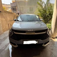 السيارة سبورتج  موديل (2023)  اللون فيلي  ماشية: 41 الف  حادثها بسيط ا...