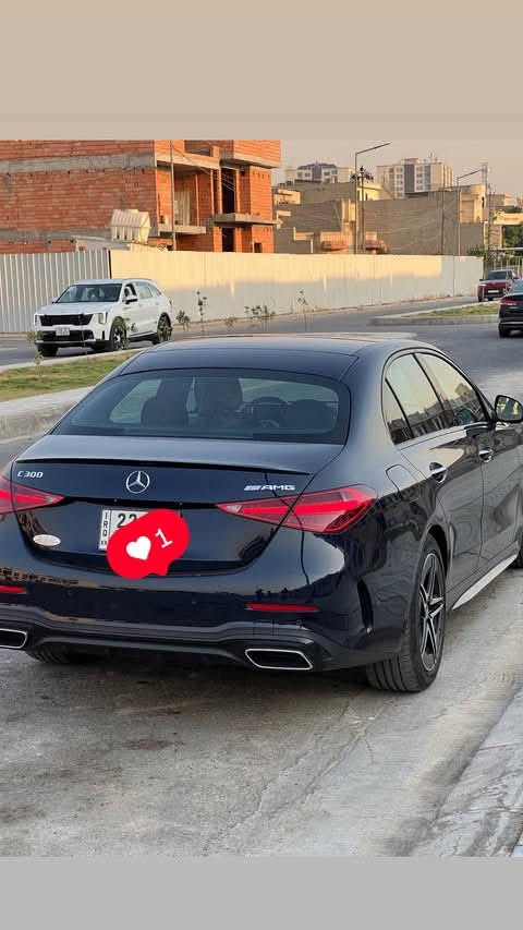 مارسيدس c300
2023
ماشيه 66
بيها فقط البنيد حادث من امريكا بدون دواخل ولا جاملغات كفاله عامه عدا البنيد 
 دفع خلفي 
كت AMG بلادي اصلي مال وكاله 
رقم أربيل ب اسمي 
فول مواصفات واحد ع واحد للاخير مزوعه مواصفات ميحتاج اسولف بيها سعر السياره ٣١ الف & وبيها مجال بسيط مكاني بغداد العامريه رقم الهاتف *********** متواجد واتساب وماسنجر وتكدر تتصل
