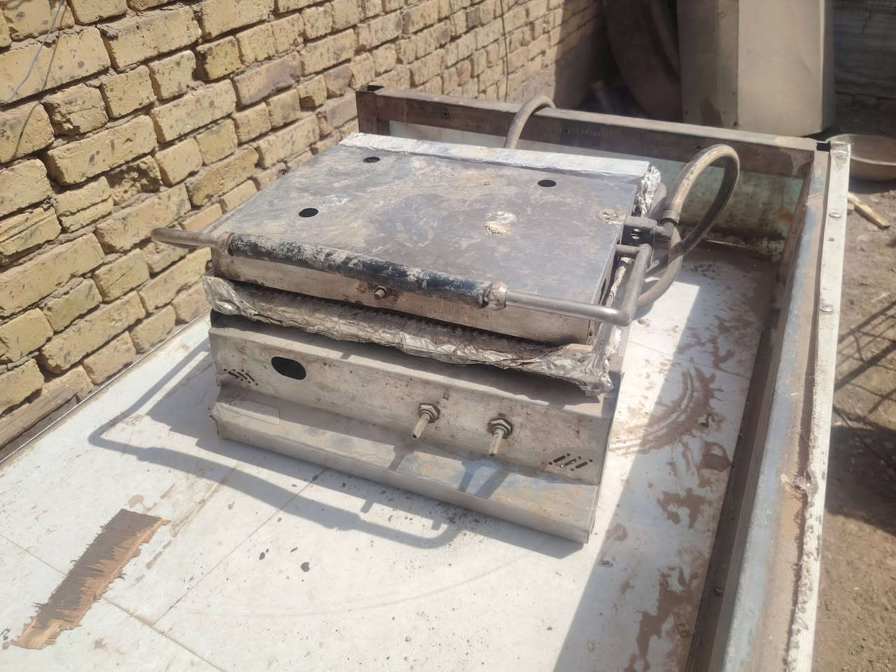 غراض مطعم للبيع مستعجل ع بيعتهن مكان الناصريه ***********
