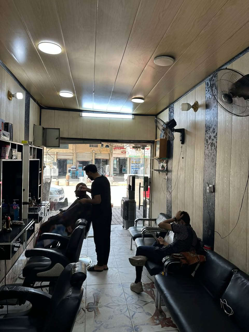 محل للبيع المكان شارع كصيبة محل حلاقة الاستفسار الاتصال على الرقم ***********
