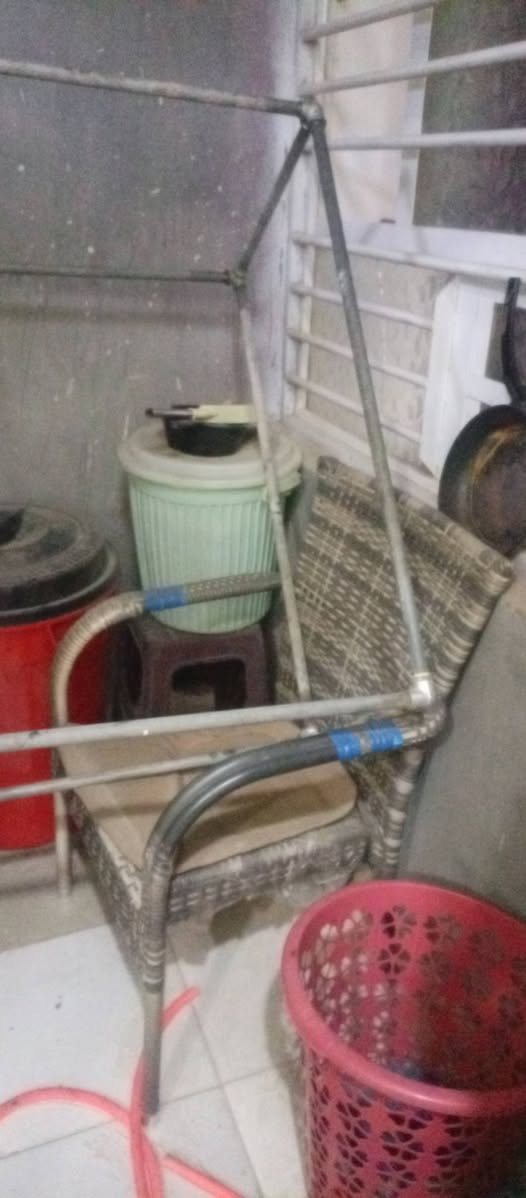 سنك ورجلين مالته ب 25 الف 
طباخ شغال شرط الفحص ب 30 الف 
غساله 250 الف شرط الفحص مال 
بغداد أبي غريب 
***********
