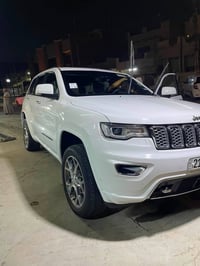للبيع جيب اوفرلاند  3 شاشات 2021 خليجي  وكاله هارلم   مكفوله كفاله عام...