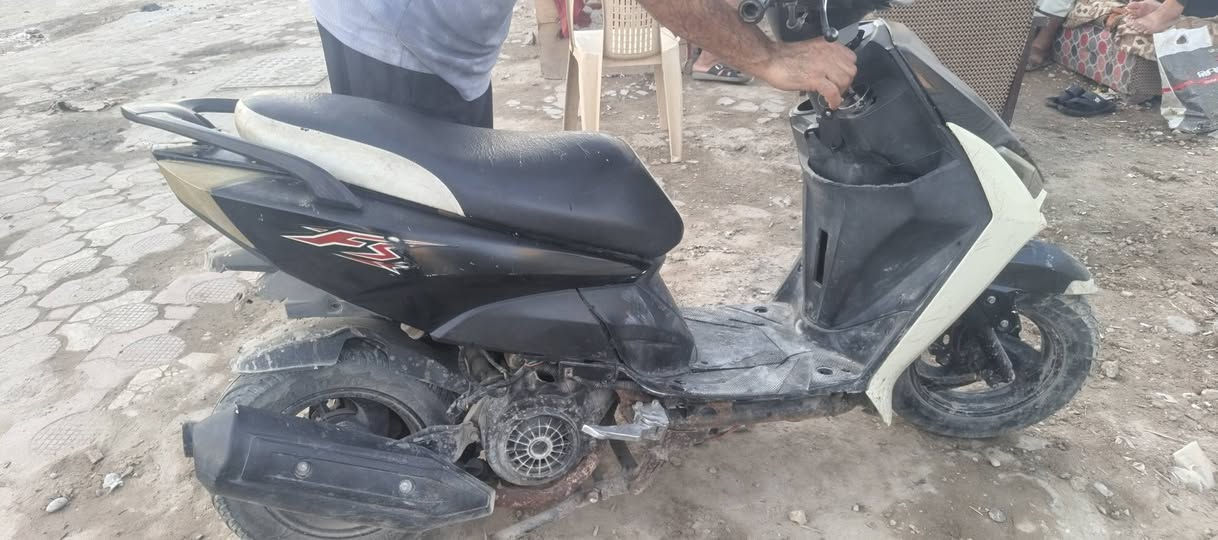 السلام عليكم دراحة  ماكس صيني لبيع او مراوس ب4كير  بل المسيب 
زوج تايرات جدد
لاتبخير ولاتنقيص
يرادله ترتيبات كفرات خارجيه 
صوت المكينه كلش ناعم وحلو
تشغيل يلف وهندر وشرط نكره
عداد سرعه +كيج بانزين شغال 
دراجه حلوه وعملية ومال واحد جناي 
السعر 225الاف وبيه مجال لشراي
العنوان شارع الاعمار  بل القرب من قاسم الخفاجي 
لتواصل الاتصال على ***********
