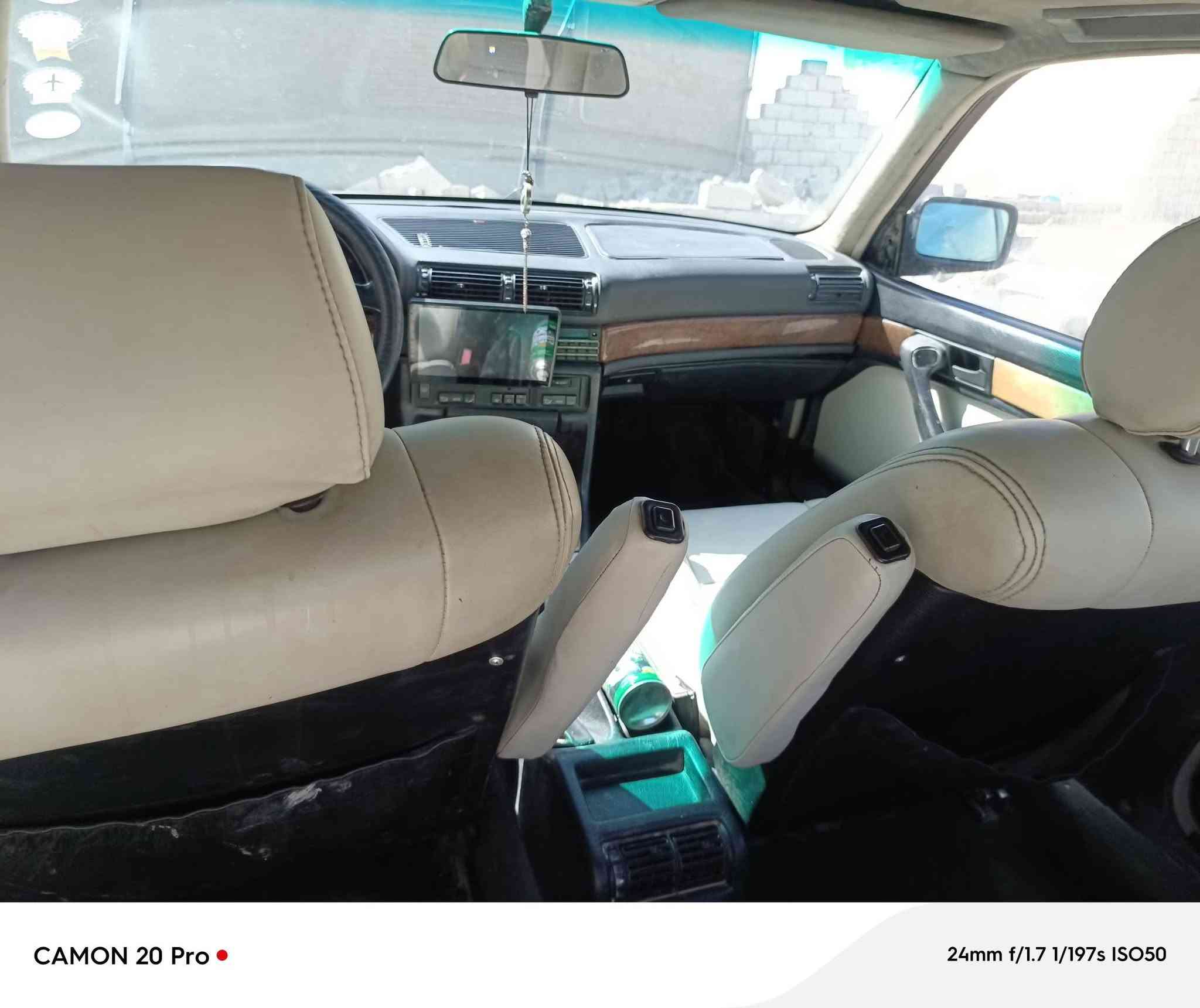 سلام عليكم
Bmw موديل 1992
سياره جاهزه من كلشي مواصفاته فول فتحه دبل جام اربع جام كهرباء 
كهربائيات كله شغاله تبريد ثلج 
السعر 45 وبيه مجال  رقم دولي اربيل تريد تداور تريد وكاله
مكينه بلادي  كشنات كهربائي السياره ما عايزه غير بس دعاميه          مكان السياره نجف حي النداء 
***********

نص مكتوب في الصور:
- CAMON 20 Pro 24mm f/1.7 1/1042s ISO51
- CAMON 20 Pro •
- 24mm f/1.7 1/847s ISO50
- 24mm f/1.7 1/252s ISO50
- CAMON 20 Pro • 24mm f/1.7 1/197s ISO50
- CAMON 20 Pro 24mm f/1.7 1/982s ISO54
- 24mm f/1.7 1/517s ISO52
- CAMON 20 Pro • 24mm f/1.7 1/598s ISO53
- CAMON 20 Pro • 24mm f/1.7 1/247s ISO50
- 24mm f/1.7 1/598s ISO51