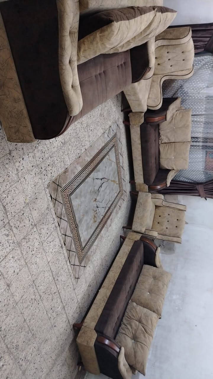 ١٠مقاعد • جديد • بدون ضرر