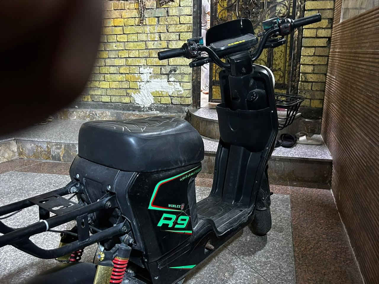 R9 • بطارية ٣٣ أمبير • ٢٠٢٦