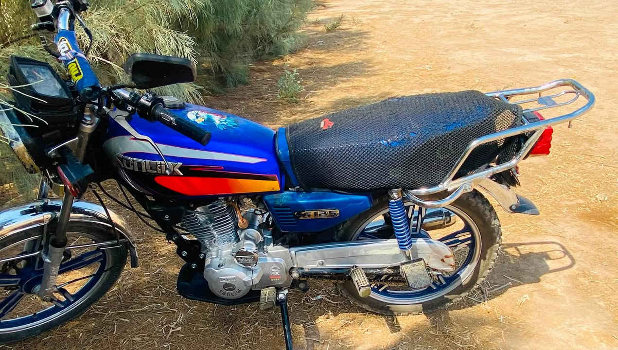السلام عليكم دراجه البيع نوع سيفانه فول
مواصفات نشاط فول محرك ما مفتوح موديل 22مكان تكريت حي الناعمه السعر475تصل على الرقم ***********
