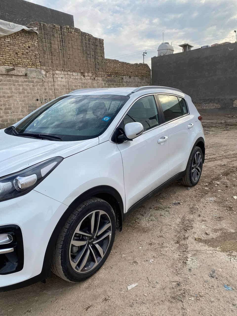 السلام عليكم
بيع او مراوس K5 
كيا سبورتج خليجي 2020 
مواصفات عادية
اشارة بالمري
قطعتين تبريد
مراية شفط
تحكمات ستيرن
كاميرا خلفية
حساسات خلفية ، امامية
ماشية 92 الف وقابل للزيادة
وضعيات قيادة ( normal - eco -sport)

ضربتها خشم البنيد ورصعة بالجنطة والجاملغ
رقم بغداد ، بأسمي التحويل ثاني يوم
السعر 176 وبي مجال
المكان ، بغداد ابوغريب

للتواصل ***********
واتساب ***********
