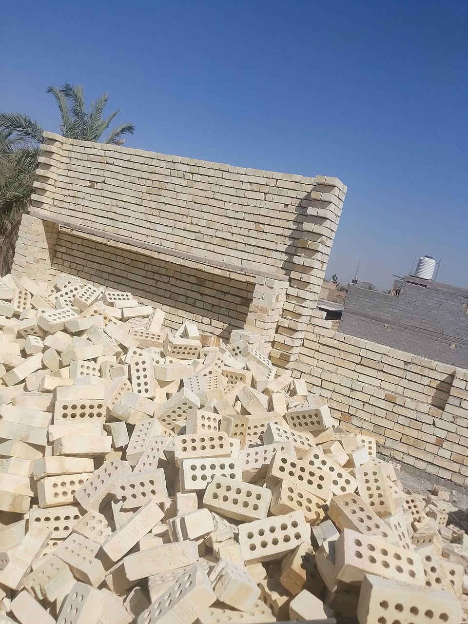 سلام عليكم ورحمه الله وبركاته خلفه ابنه طابوك بلوك درجه اولى متفرغ حالين بغداد تصل تدلل***********
