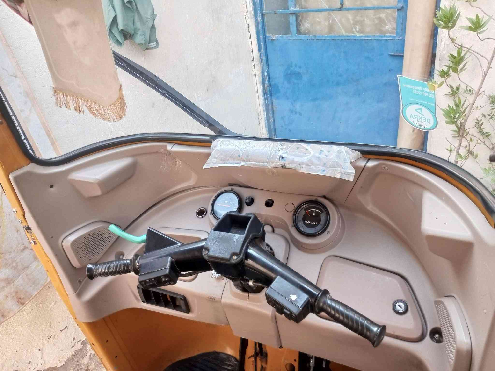 ***********تكتك 21شهر11 مشروع وطني كلش نضيفه ربع مذب عليه كبل لشارع مكاني بغداد
