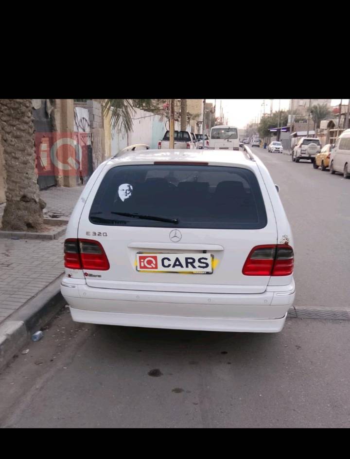 مرسيدس افنكارد استيشن 2001
مكينه V سته
5 راكب 
رقم دهوك خصوصي بسمي
ما بيها حادث 
وما مصبوغه 
تبريد خير من الله 
كير ما بيه شي 
ما بيها اي شي وما ناقصها شي فول مواصفات
سعرها100 ورقه وبيها مجال  
مكاني بصره 
رقم *********** متواجد خاص و واتساب