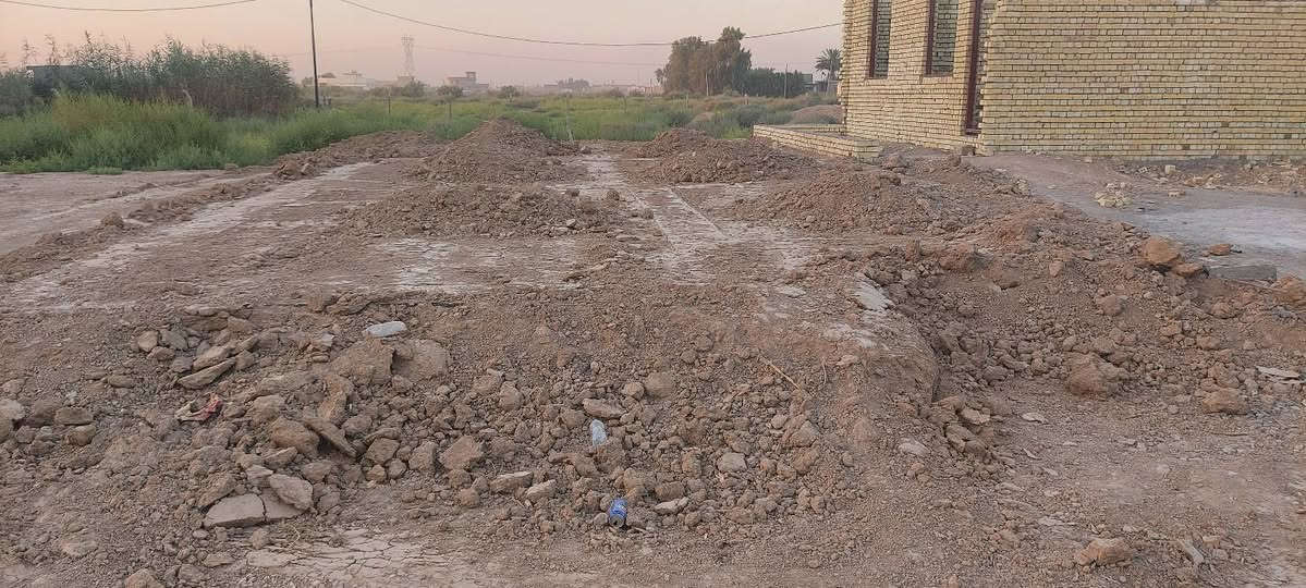 بتلو للبيع التفاصيل داخل الصور

نص مكتوب في الصور:
- ابو منتظر القريشي
- ٢٨ يوليو .
- كروب بيع وشراء في ناحية الحفرية ( تاج الدين ...
- ابو منتظر القريشي ٢٢ يوليو .
- قطعة مساحة ٢٠٠ متر بيها رباط يتكون من غرفتين نوم ٥×٤ وصالة ٦×٤ وغرفة الخطار ٦×٤ الموقع ورة بيت عوين قريب عل الشارع للتفسار اتصال عل الرقم ***********