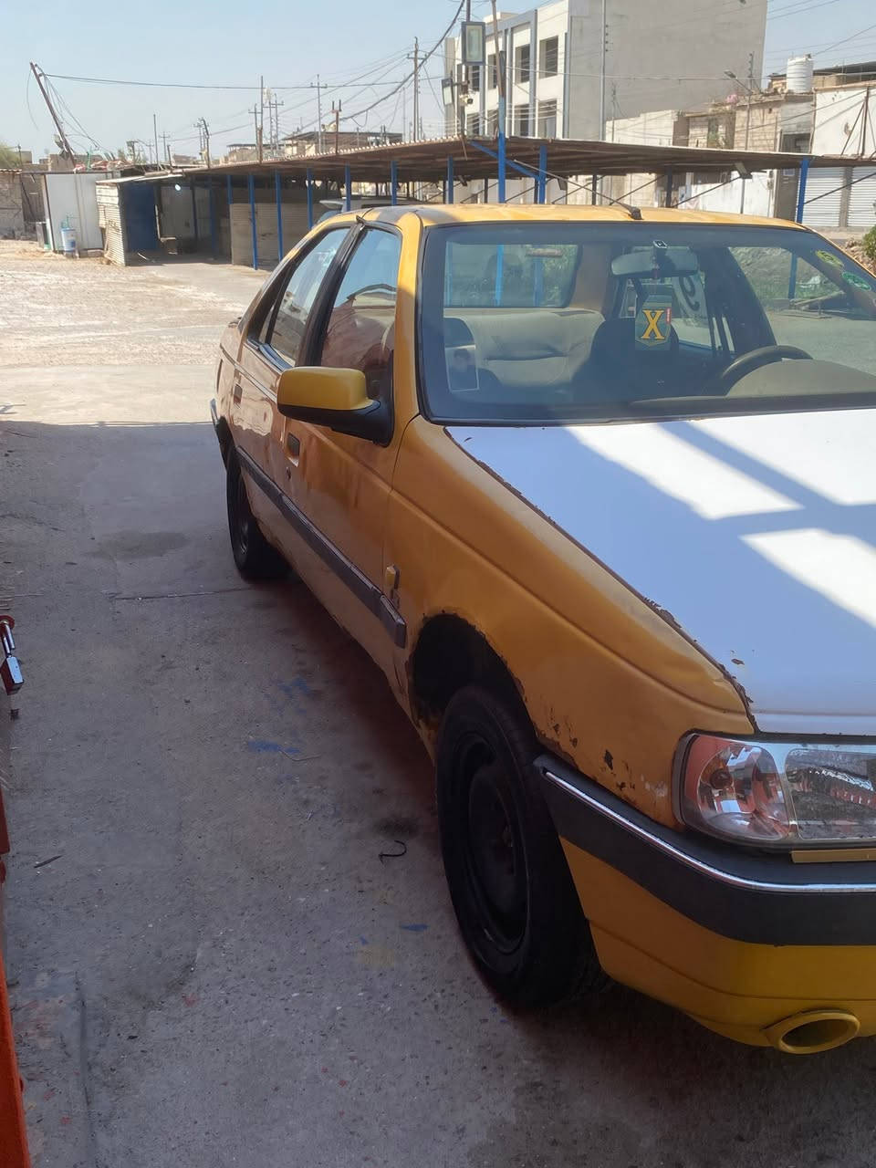 سلام عليكم بيجو 405 موديل 2016 جاهزه محرك كير تبريد حداديه كهربايات شغاله مطلوبه هيئه ورقتين $ ينزلن من سعره السياره راعيه موجود السعر 24وبيه مجال مكانه البصره البو الخصيب ***********
