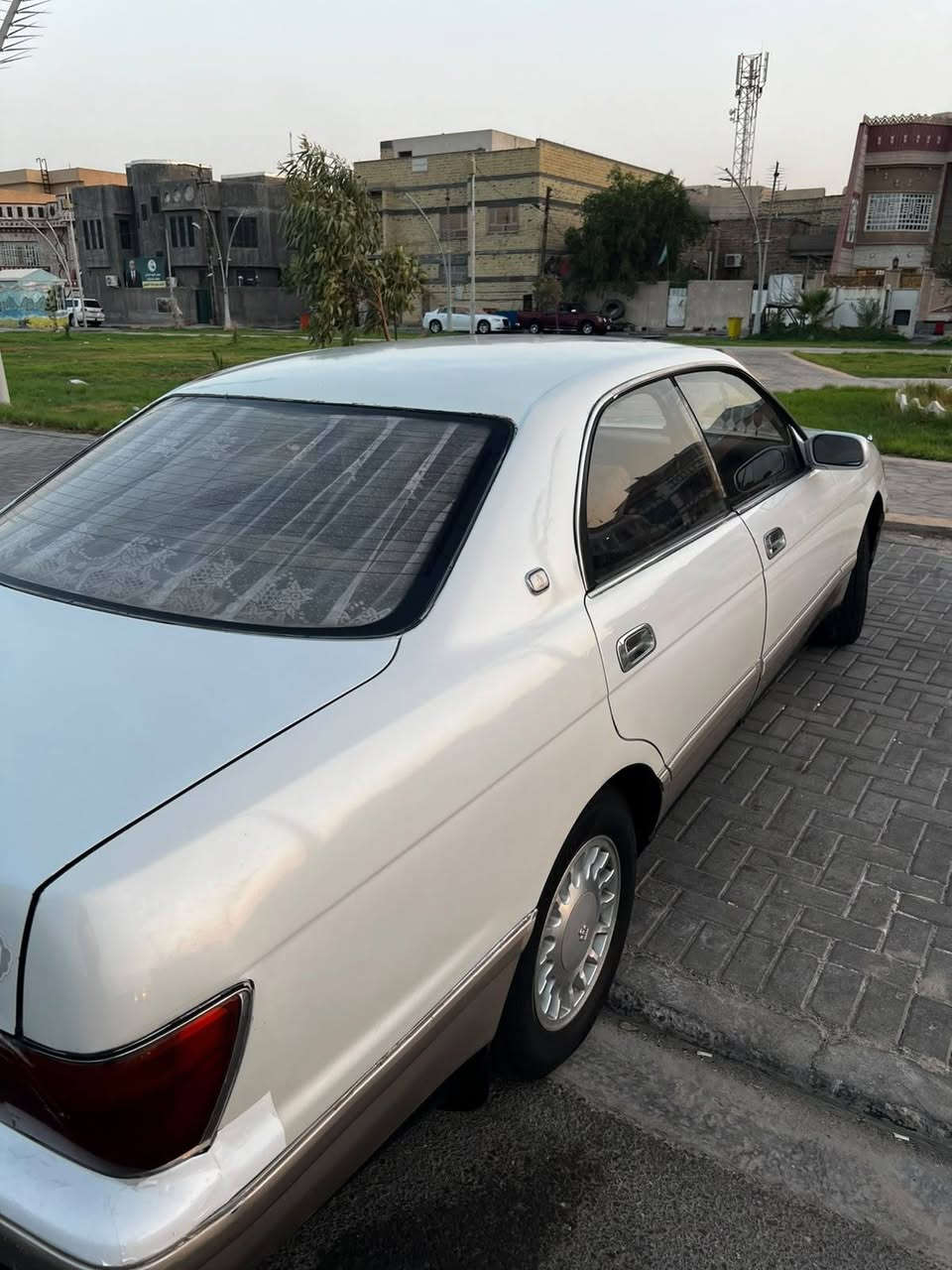 يالله سلام عليكم للبيع سياره كراون بطه فصل موديل1995
كفاله عامه كص ونقل وضربه وخياس مكينه كير بل كارتون 
كهربائيات كله شقاله 
حداده صدر امامي خلفي كله جديد
 تخم تاير ويلكب جديد 
سياره جاهز كامله ماذب عليه ربع 
رقم بصره نكليزي 14 سنويه 2029
بسمي تحويل ثاني يوم 
سعرها 55وبيه مجال حك جيه 
مكاني بصره
اللاستفسار اتصال ***********
