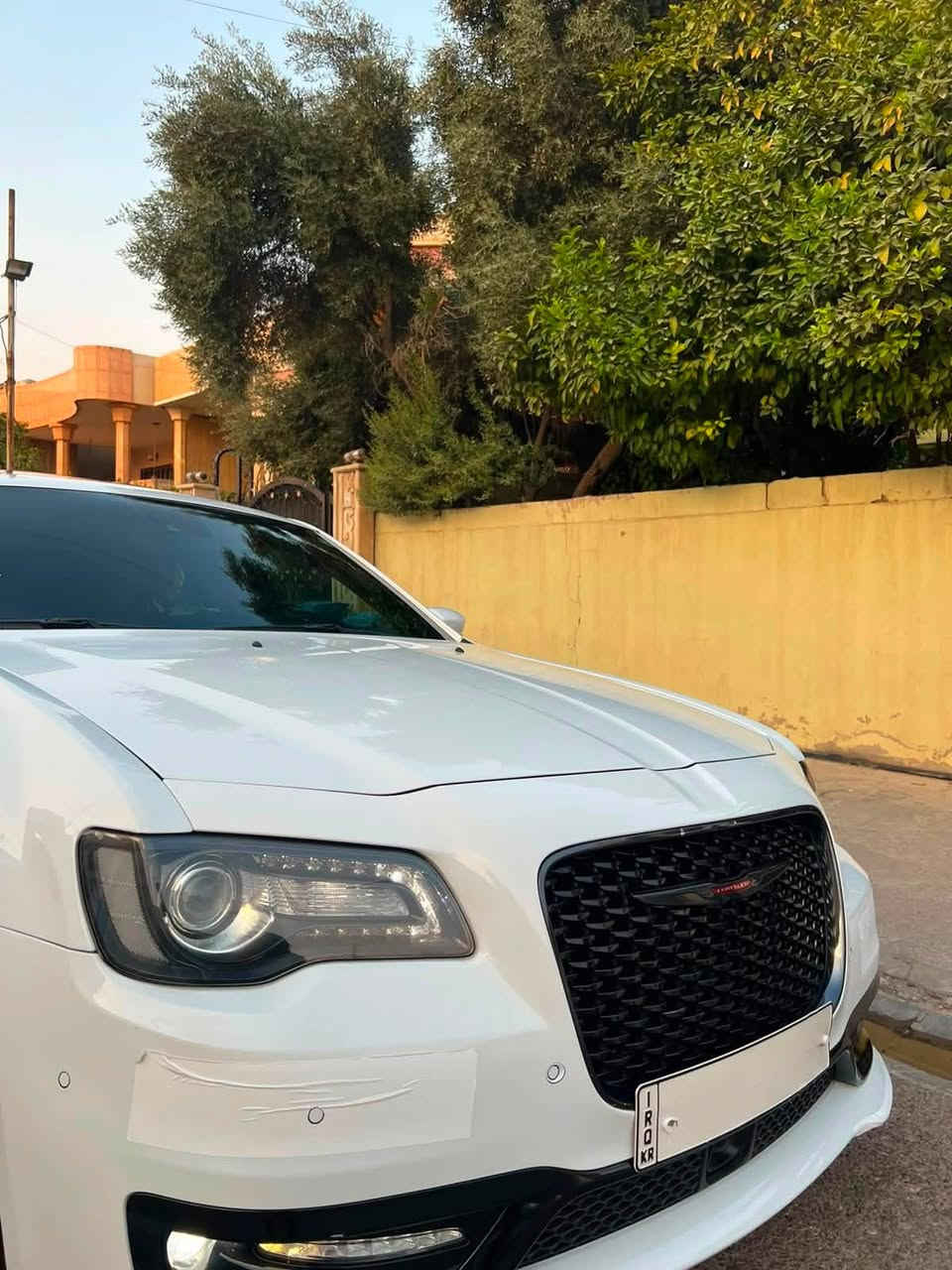 اوباما 2021 S كندي كلين تايتل سيارة فول مواصفات داخل احمر ورادار امامي ماشيه 68 ميل بيع فقط بدون مراوس عنوان السيارة كركوك ***********
