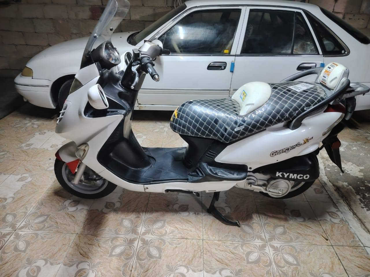 السلام عليكم شباب للبيع ماطور كايمكو حجم 125 ماطور جديد مابي كل نقص مسجل بسمي تحويل مباشر. سعر 11ورقة وبي مجال. *********** مكاني طوي قرب جسر فلسطين
