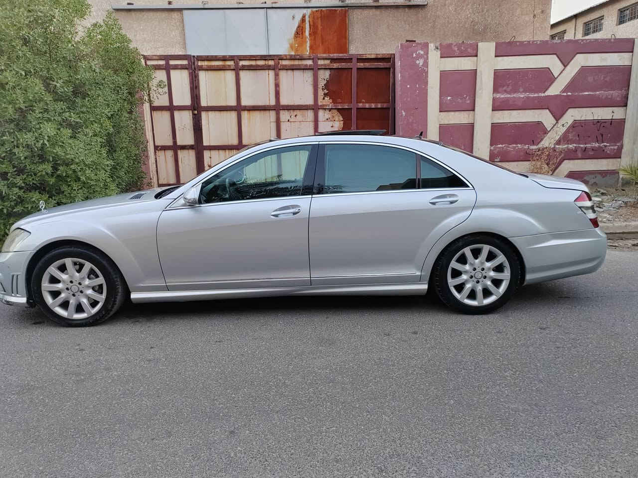 تمارسدس ٢٠٠٩ s350 فول الفول باب طويل محرك كير بلادي تخم تاير جديد ناطور ليلي بردات كشنات تدفئة وتبريد معروفة مواصفات S محرك ٦ سلندر بلادي كل دكمة بيها شغالة بدون نقص برغي محتاجة فقط صبغ دعاميات وطوافة بانزين بيها صبغ فقط جاملغ خلفي وداير الجاملغ وارد الماني مكاني بغداد البنوك السعر ١٦٨.... ***********
