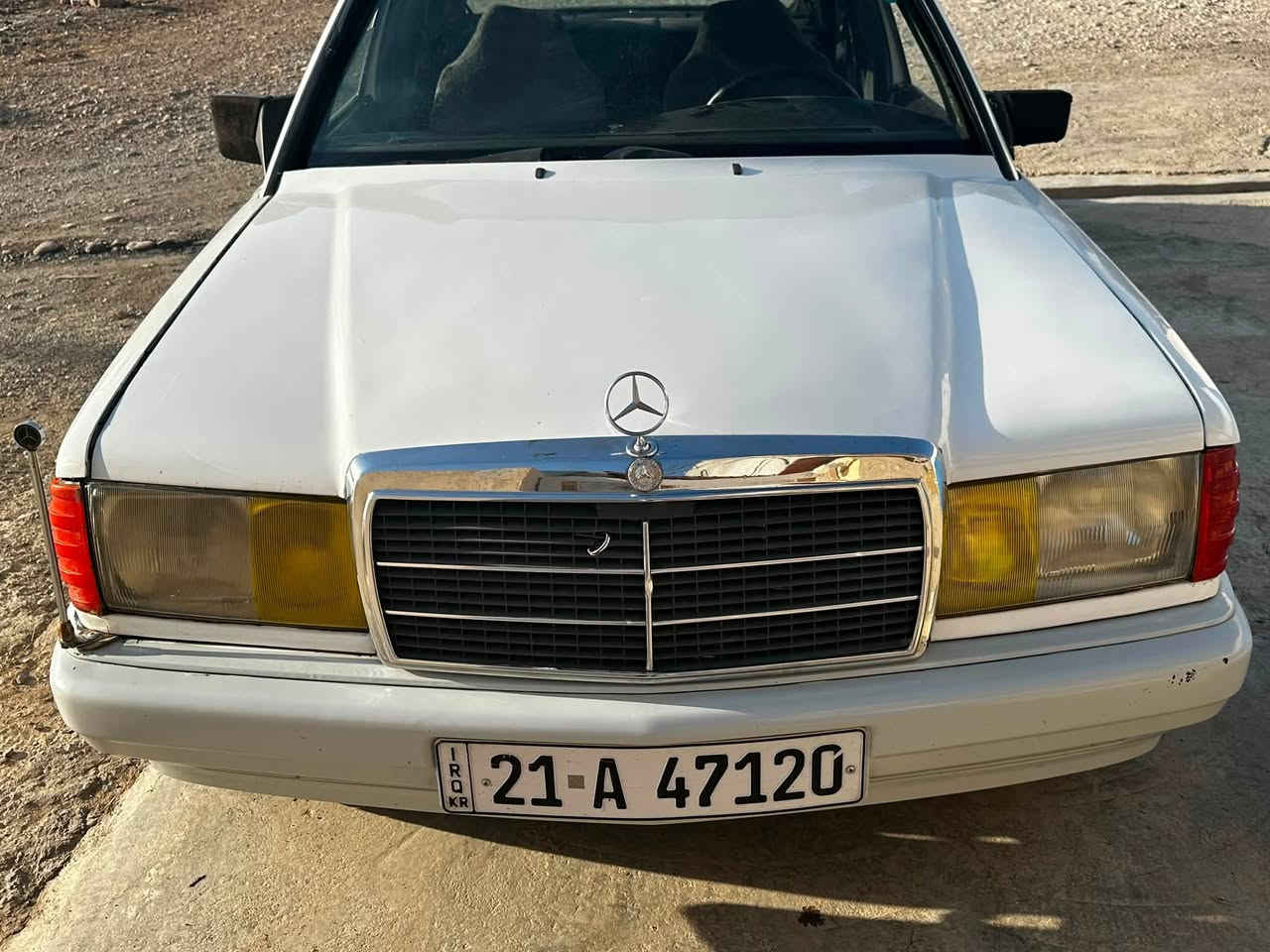 يالله
مارسدس 190طيارين 
رقم سليمانية 
سنوية لحد 2030
مكينة بطة vvti2500
بدون حادث بدون خياس
 قواعد دبل قطرة لحيم مابيهم وضع لشركة 

مسجل ايباد 
فتحة سقف جايبلهة سكة بس عوزهة شد وتشتغل 
تايرات نص عمر 
طستهة ناعمة
 كاعية جلد داخل السيارة بالكامل
بيهة نقوصات بصيطة 
لسعر المطلوب 38$

مكان السيارة ديالى خانقين 
رقم ***********
