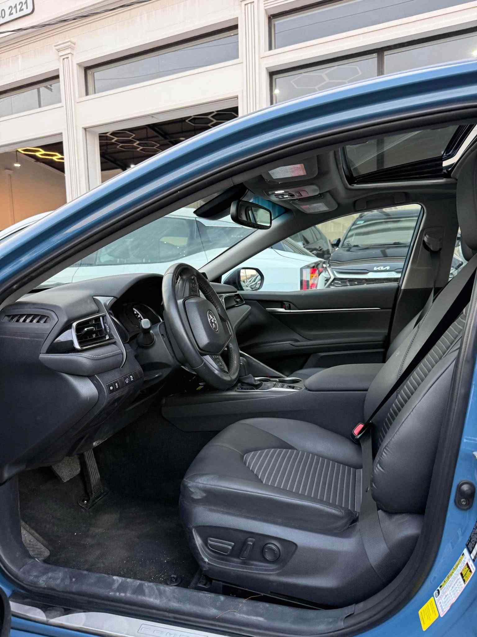 Toyota Camry se plus 2024. Hybrid 

فول فول مواصفات

هايبرد اقتصادي فول

سلايد
بسمه
كشنات جلد
رادار امامي خلفي جانبي
حساساتخلفيه
كشنات كهربايي
 

حادث جاملغ و بونيت شبر باب سايق صبوخ 

ارباكات سليمه

شويه داخل تعديل

شرط رقم

تترقم شمالي 

مكان اربيل أربيل, العراق
