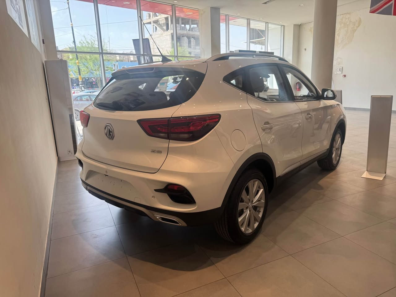 موديل 2025 mg ZS 
محرك 1,500
سعر 18,550,000 د.ع  بدون الرقم 

و مع الرقم 20,750,000 د.ع 
مرقم أربيل وجاهزة للاستلام 
الموصل / المعارض الجديدة 
معرض العباسي وكيل معتمد لدى mg 
***********
*********** دهوك, العراق
