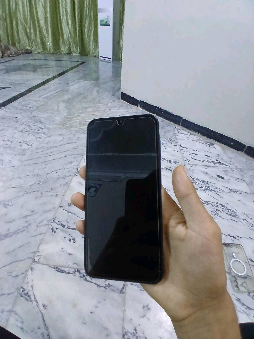 السلام عليكم


موبايل سامسونج A15 
ما مفتوح وما مبدل الجهاز بلادي
نضافه 100%
استخدامة قليل
الجهاز مع الكارتون والكيبل الاصلي مالته نا مستخدم

العنوان البلديات
الجهاز للبيع او مراوس للتواصل خاص