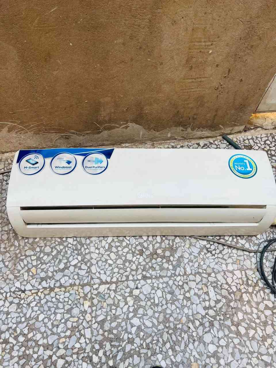 داخليه 2 طن نوعيه ميديا شغاله مكفوله من الليك والعطل سعرها 75 للاتصال ***********
