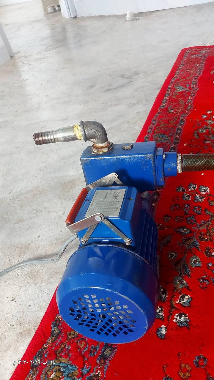 ماتۆر  زۆر  پاك  عسل  مە لە فی  مسە     کە پری  بە قاڵی  بی  عیب  ختی  خۆشە  پارە یی  حە قدە ستی  وە ستاکە یە  کلار  حمرین   ***********
