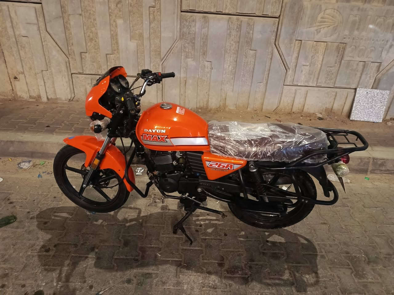 للبيع دايون نفخ مكينه 200 رقم و سنويه نجف انكليزي مديل 2023  فول نضافه جديده و جاهزه مجهزه كهربائيات كلها شغاله مكان نجف سعر 1950 و بيها مجال رقمي ***********
