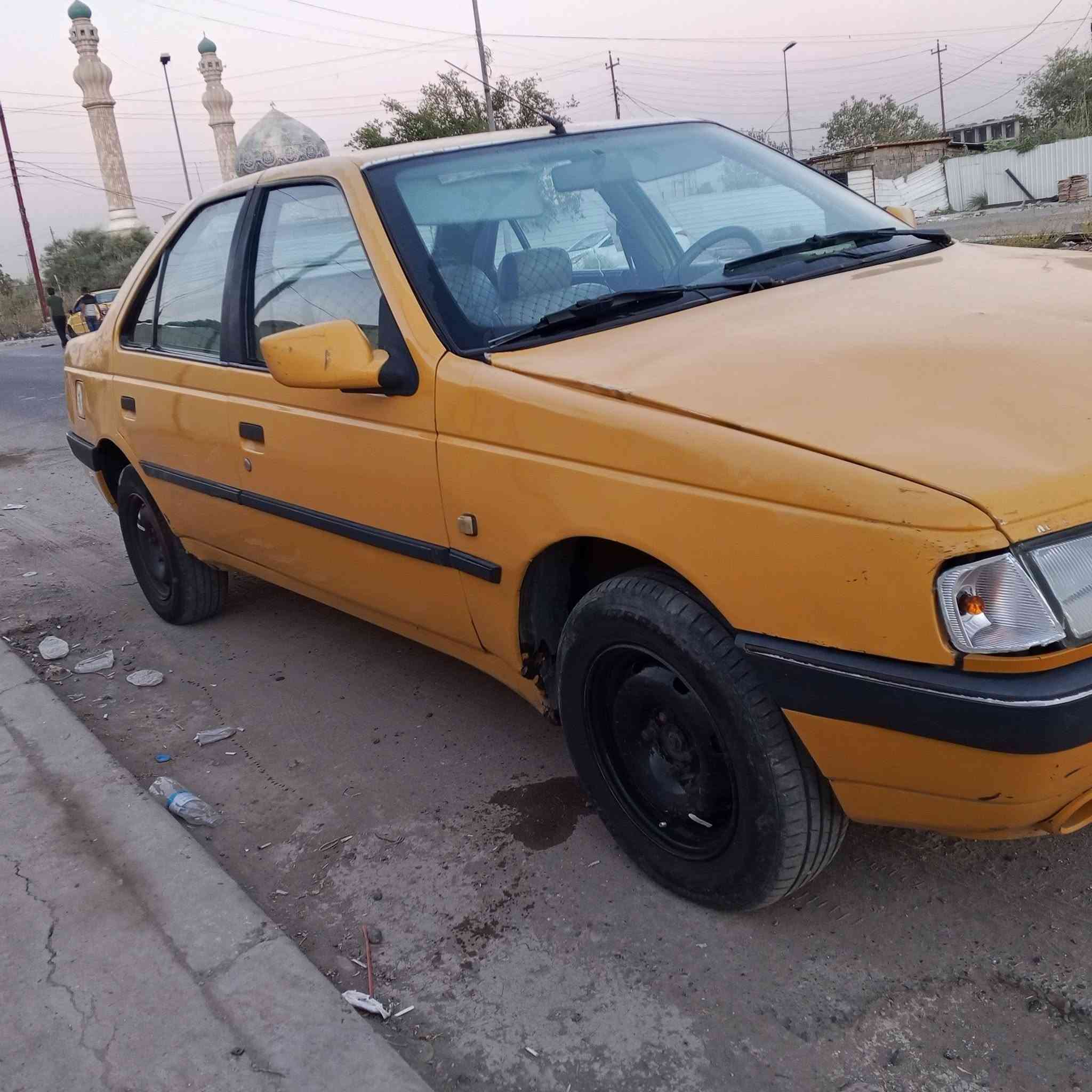 بيجو Glx 405  موديل 2012 سيارة جاهزه  مكفوله مكينه وكير تبريد ثلج كهرباءيات  كلهه شغاله . سياره جاهزه داخلهه حلو جلد سيارة كبل لشارع مناقصهه اي شي مكاني بغداد العامريه  صاحبهه يريد تحويل  الياخذهه كبل يحول  رقم مميز حلو سيارة مرتبه ومال شغل  الرقم بي وتساب 
***********
