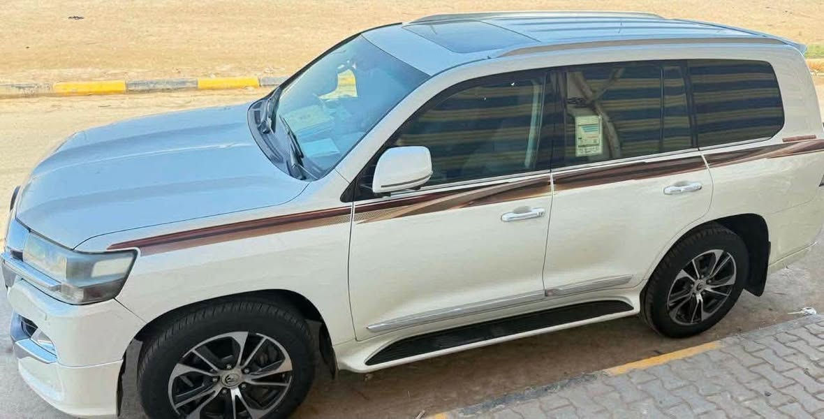 تيوتا •••• لاندكروز   بحريني
موديل •••• 2020
فول مواصفات 
V6
بيه بارد شبر واحد فقط ب جاملغ امامي 
صندوك كهرباء اصلي 
اشاير LED
ايربكات 8
كراسي كهرباء 
شاشة جبيرة 
5 كامرات 
بصمة ابواب 
مرايات شفت
دبل ماوس 
داخل مشمشي 
DVD شاشه بالقماره
ماشية 120 الف

ومعروفة مواصفاتها 

السيارة جديدة كلش  
  مكان السياره
#الكوت

رقم صاحب سيارة ***********
