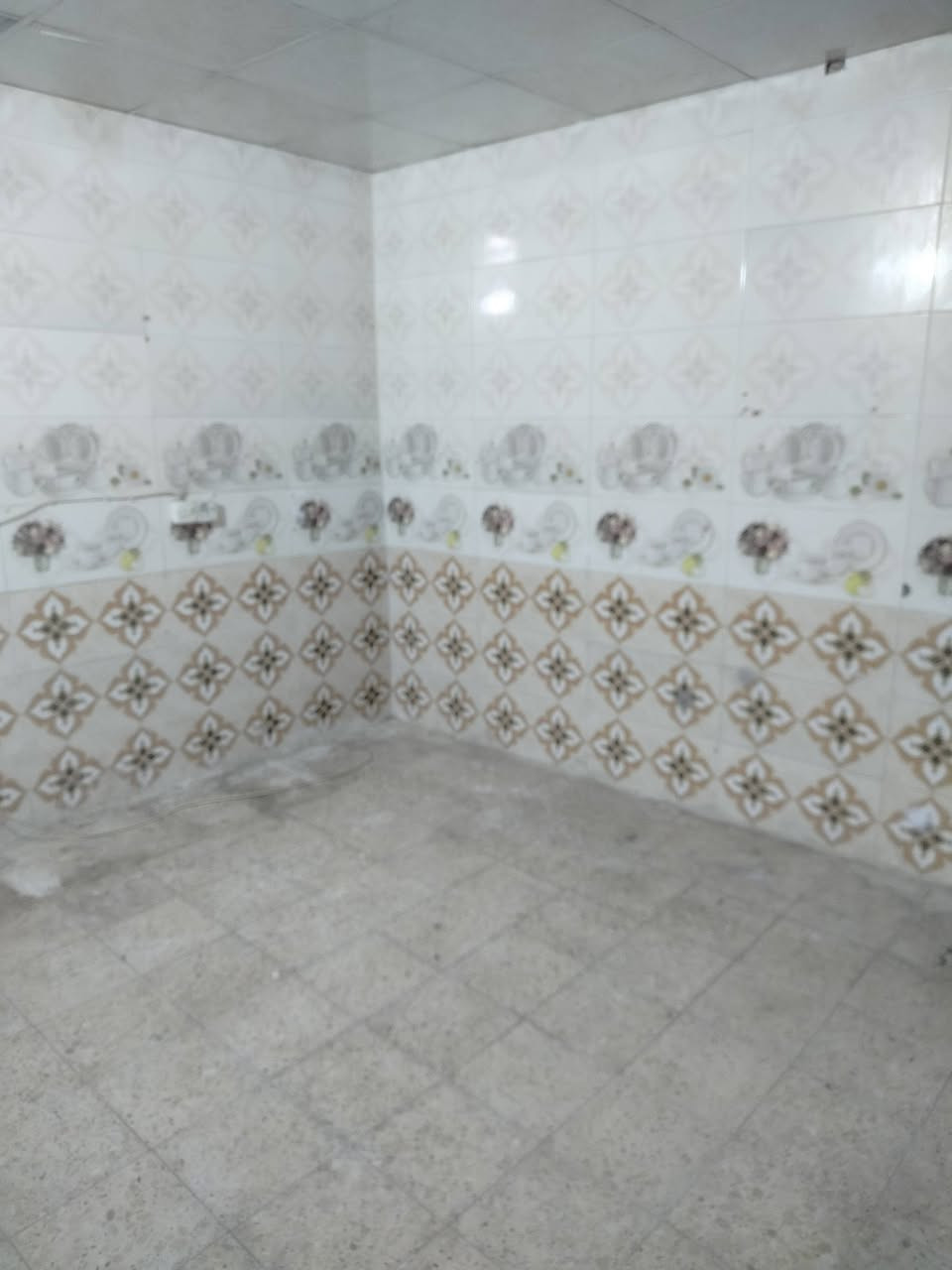 بيت طابق واحد للأيجار في حي الخضراء المساحه 200م يحتوي على 

2 غرف منام صاله استقبال مطبخ صحيات كراج 

للأستفسار الأتصال على الأرقام التاليه 
***********
*********** واتساب

كما نستقبل جميع عروضكم وطلباتكم التجاريه والعقاريه
