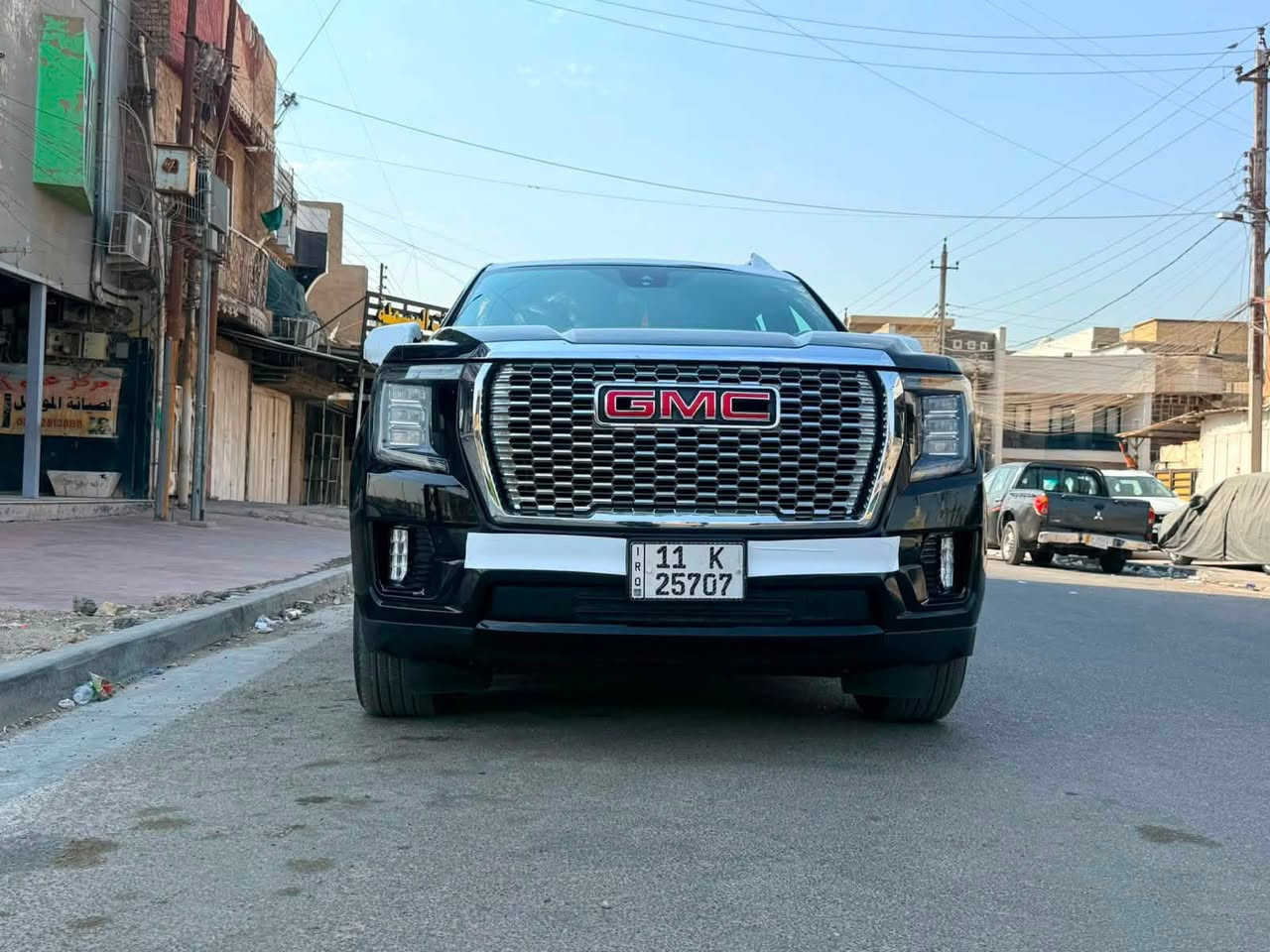 السلام عليكم
جمسي SLE 2023 مكفولة من الصبغ والتبديل بيها بارد بمكانين بسيطات 
مواصفاتها
بصمه 
جنطه كهرباء
كشنات كهرباء
سايد بريك بصمه
رادار امامي
رادار جانبي
7راكب
كامرا
حساسات اماميه خلفية
رقم بغداد
السعر 420 وبيها مجال بسيط
للاستفسار الاتصال 
***********
