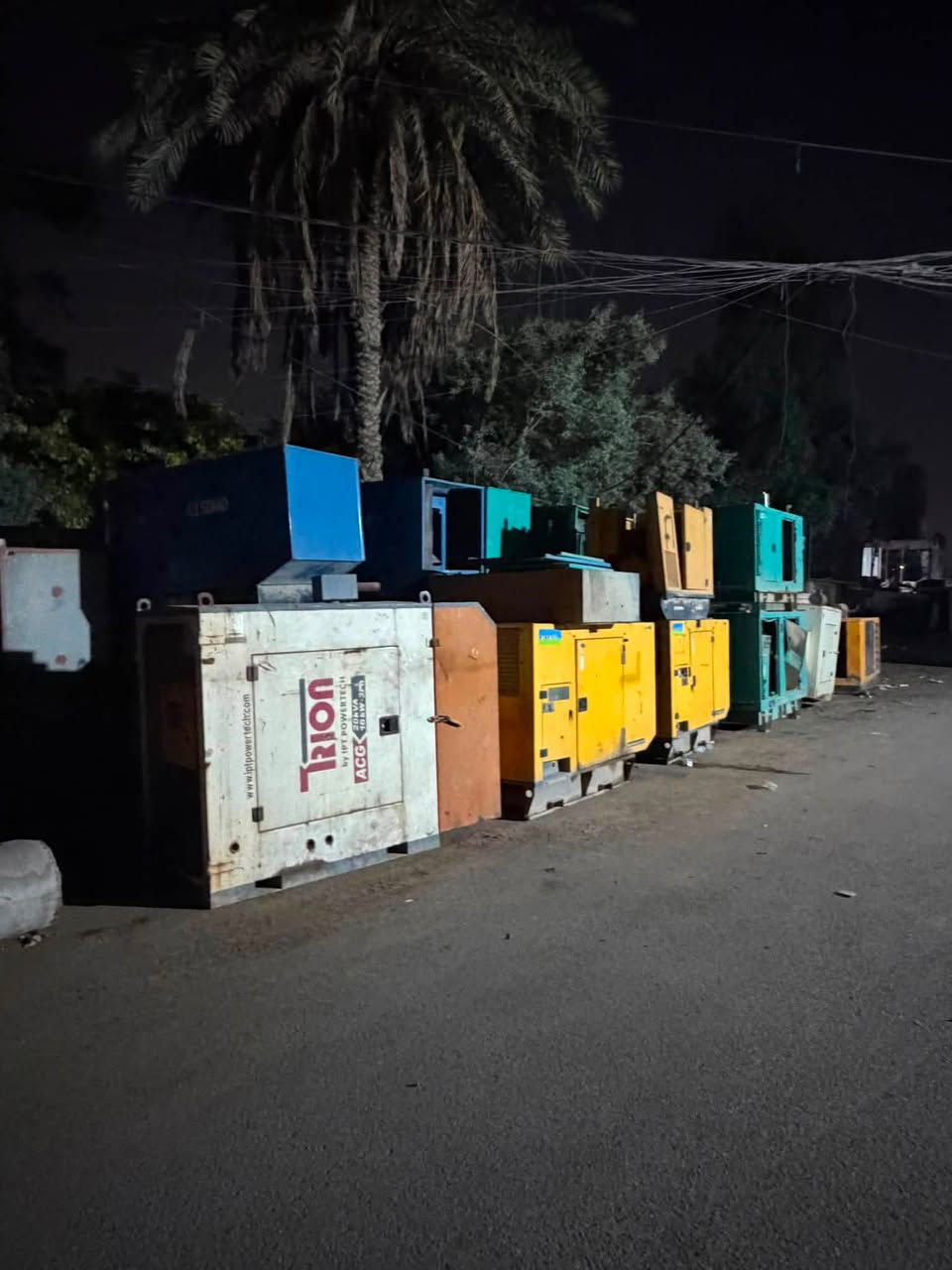السلام عليكم            بيع طافي        

مولدات  بيركنز  وكمنز  و مستبوشي  

الاحجام من ١٣كيفي الى ٢٠ كيفي  ٣٠ كيفي 

العنوان كرادة مجمع مشن مقابيل شارع جاك عبود

***********
***********
