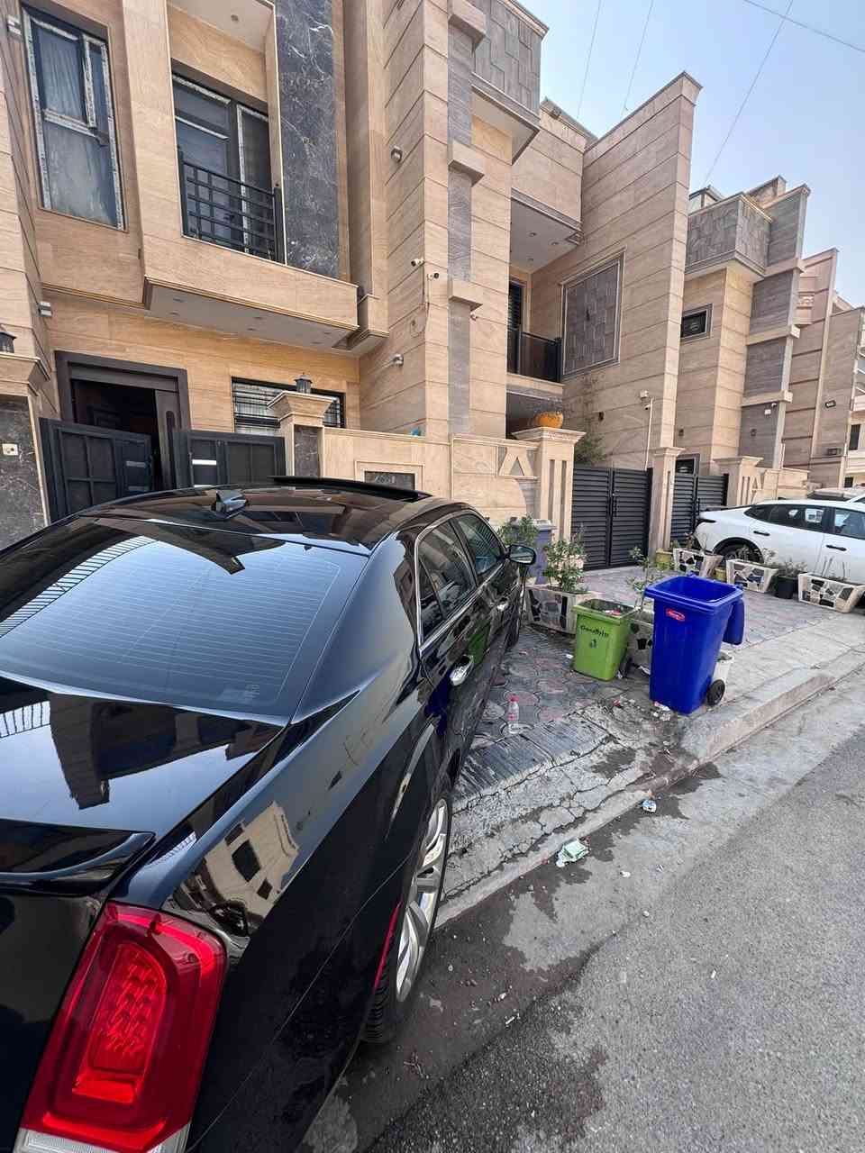 السلام عليكم اوباما 2019 وارد كندي
دخول جديد صار شهر من دخلت وبسمي السياره اني ابصملك 
فول مواصفات عدا الرادارات

ممشى السياره 150 ميل 
حادثها جاملغ صفحة اليمنه فقط ومبدل اصلي نفس اللون بدون دواخل ولا ارباك موجوده صور الحادث والسونار

السعر 205 وبيها مجال بسيط

مكاني بغداد 
للاستفسار ***********
