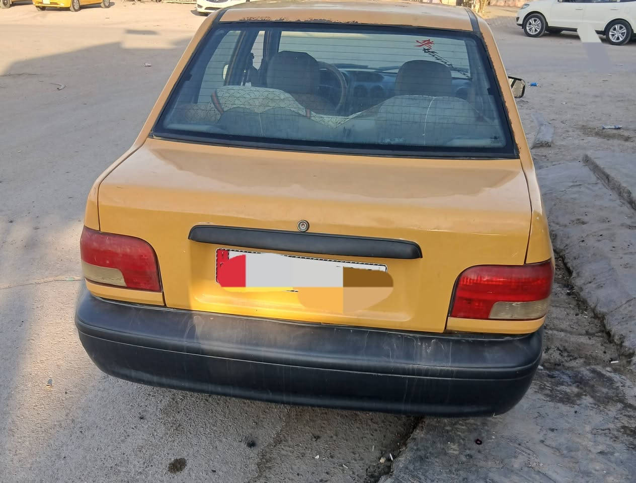 سايبه ١٣ موديل رقم انكليزي سنويه لل٣٠ مصفره هية وغرامات محرك كير جديد لاتنقيص ولاتبخير  السعر ٢٥ وبيها مجال قليل  ***********
