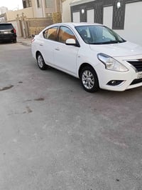 سياره موديل24كفاله عامه ما عدى شخط الباب الخلف السائق فول مواصفات هندي...