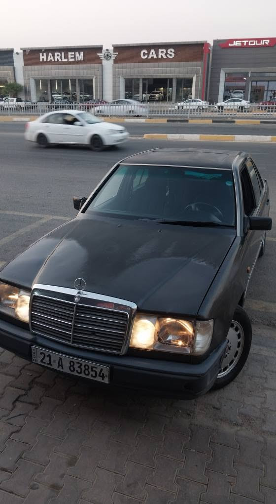 البيع  دب 
سياره جاهزه وحلوه 
كير محرك شرط بطه 
صبغ بلاد يحتاج صبغ
تخم تاير جديد 
جام كهرباء 
كشنات جديد مبدل كامل 
 تبريد كمبريسر ضعيف شويه
بيه بطاقة بانزين رقم جديد وبسمي سياره 
*********** كركوك, العراق
