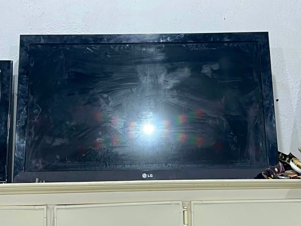 سلام عليكم بلازمات للبيع نضافه ٩٠ بل ١٠٠ بأسعار مناسبه الاستفسار ***********

