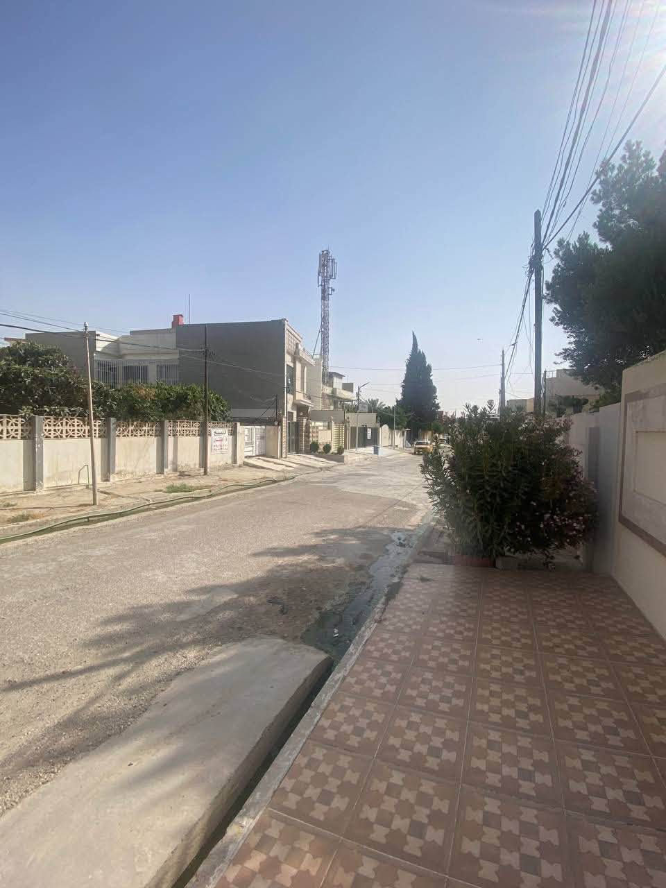 دار للبيع او مراوسسس حسب القناعه 

حي البريد     2 فرع ع الشارع العام

المساحة 630 متر واجهة 20 متر 

سند طابو ملك صرف - سند حديث 

الدار حساب ارض صالح للسكن 

الاسعار تلكرام - https://t.me/alomran_mosul

للاستفسار اكثر مراجعة مكتب العمران سايدين التعليم

***********
***********
