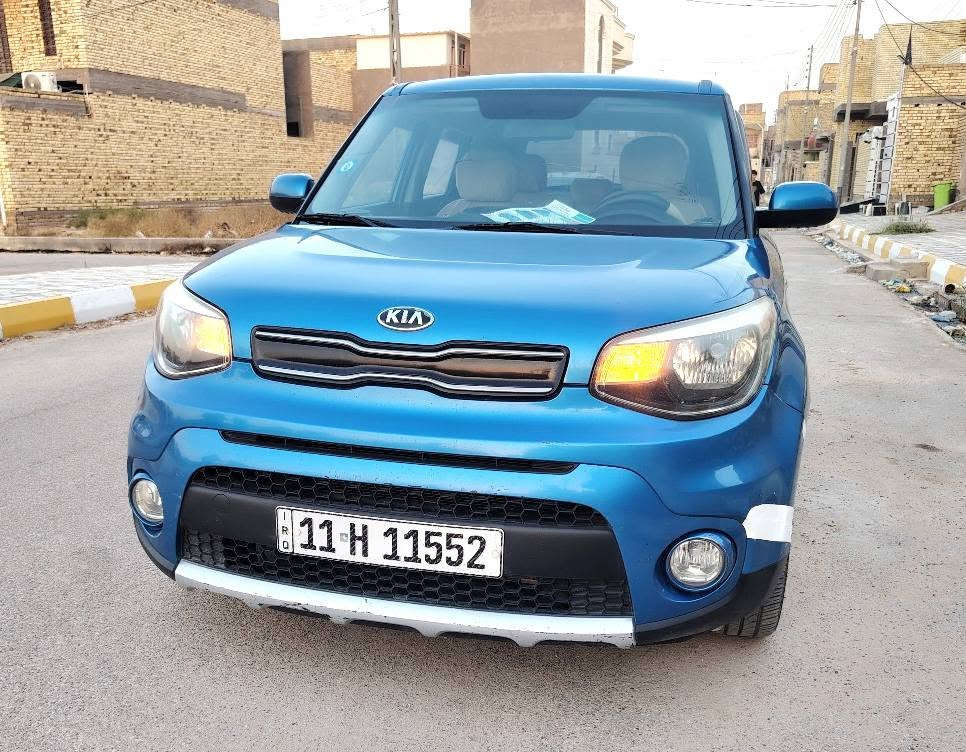 السلام عليكم 
كيا صول 2017 وارد امريكي بدون تبديل بدون ارباك محرك2000 رقم بغداد بسمي ماشيه98 
سياره جديده سعر105
مكان سياره ذي قار رفاعي 
*********** الرفاعي, ذي قار
