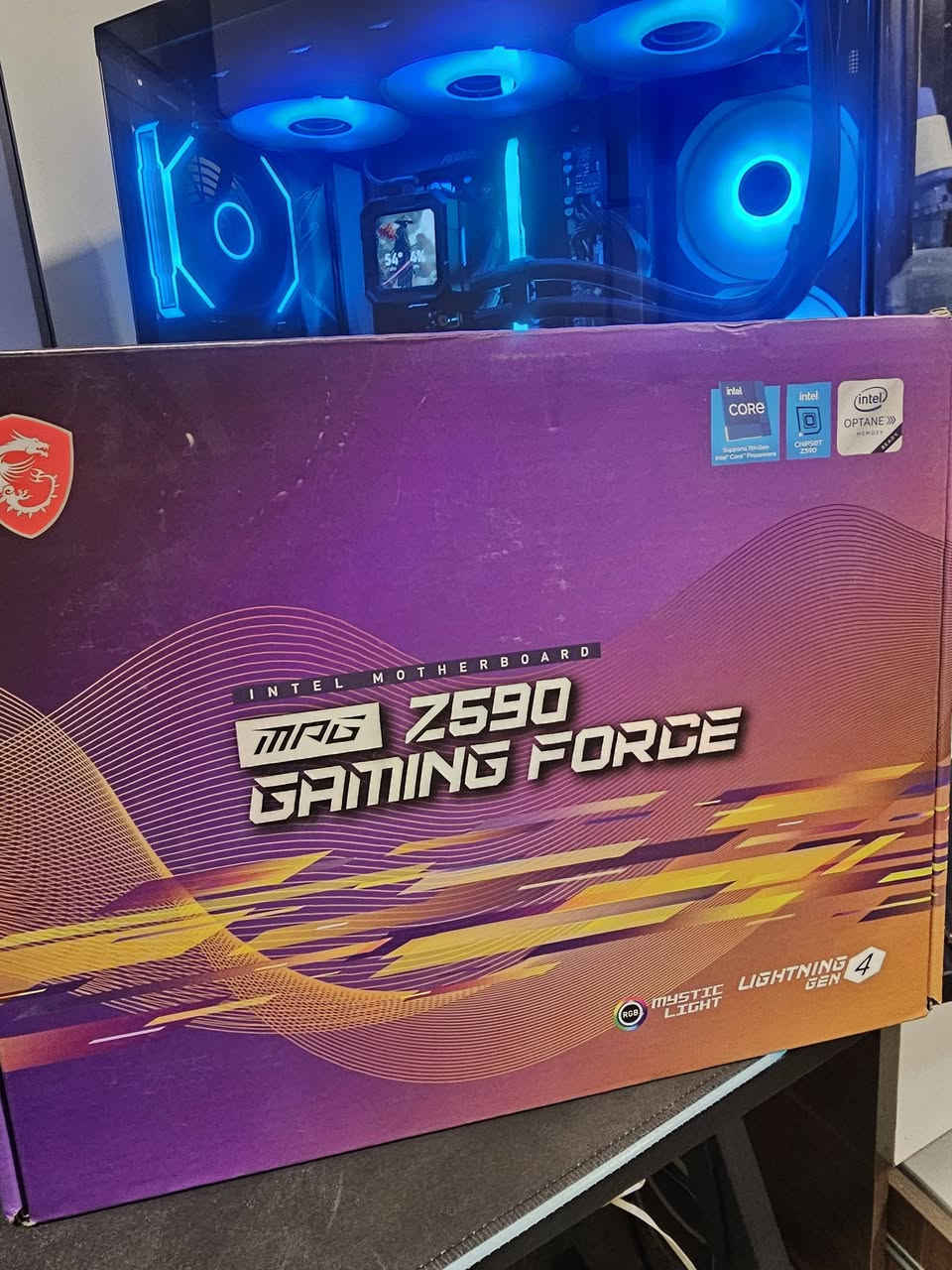 مذر بورد 
Msi
MPG Z590 GAMING FORCE

شغال بدون اي مشكله صارله سنه عندي جديد ونظيف
مكاني بغداد شارع الصناعه تكدر تفحصه براحتك يمي بالشركة

سعره 220 الف
***********
