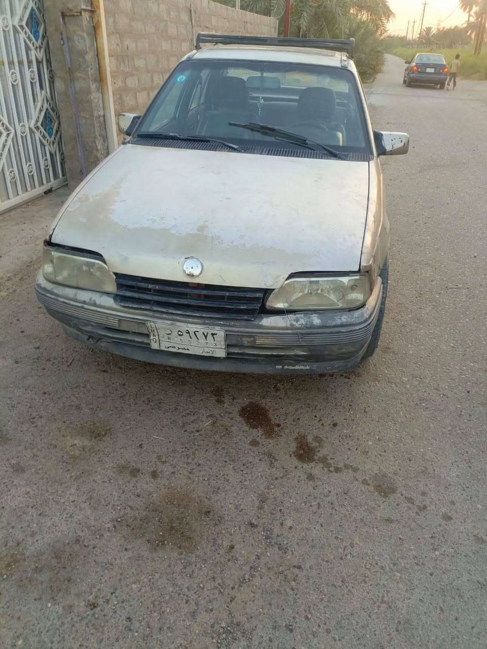 لبيع سياره سعره 15 وبيه مجال رقم الجوال ***********
