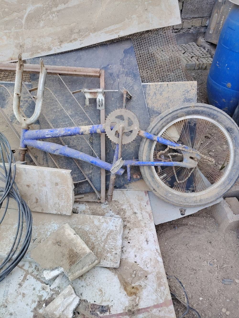 شلعه بيسكلات البيع 80الف بغداد جسر ديالى جديد كرغوليه سايد الواحد