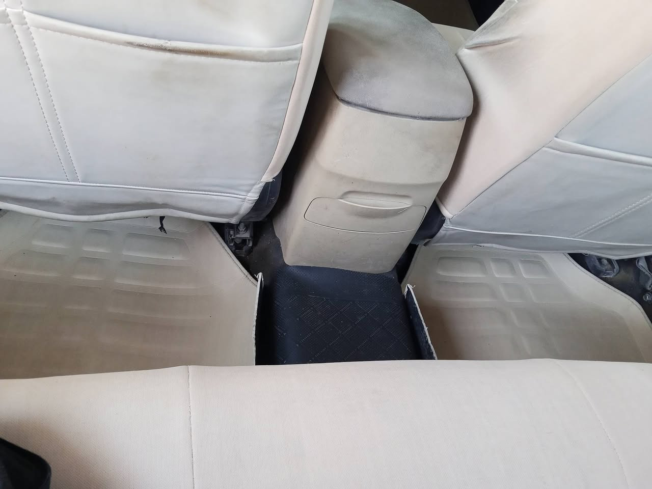 سوناتا 11خليجي بغداد بيهه صبق صفحه ماعده التكمه بلادي مابيه صبق محرك2400 مبدل كازكت بس مكفول من التنقيص كير مكفول سعر 100.  رقم الهاتف ***********  الانبار الكرمه
