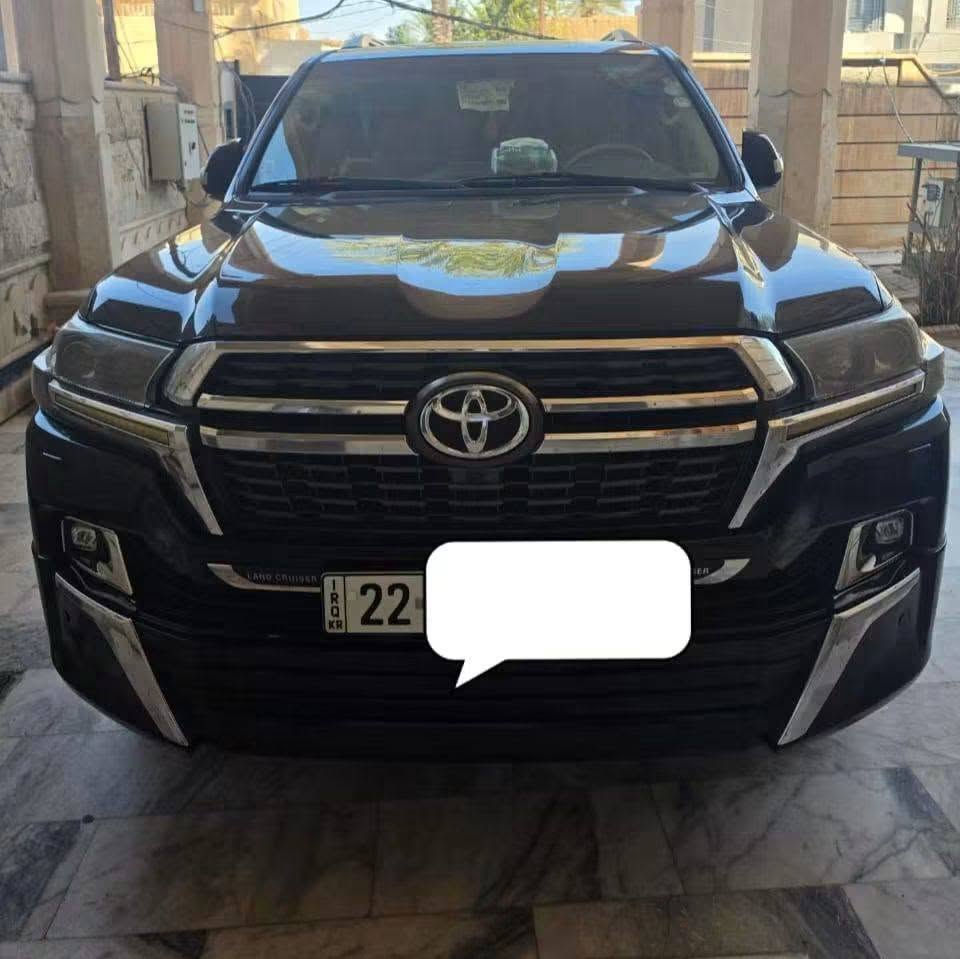 السلام عليكم
لاندكروز (GXR  ( V6    شركات 
موديل 2019  
ممشة السيارة 231 الف كيلو متر 
المواصفات 
كشانة مخمل 
فتحة سقف 
2 اير باك 
2 بصمة 
دبل ماوس 
لايت زينون زركات لايت 
شاشات خلفية 
كامرة خلفية + حساسات خلفي امامي 
شاحن واير ليس 
بصمتين من الشركة للتشغيل 
تحكم ستيرن فاليوم +كروز 
مري شفط وتحكم
تحكم  لايت سنسور + زراكات 
محرك (مفتوح معمر جديد كله اصلي قبل شهرين ) 
( من اكلك محرك مفتوح يعني معمر =فتح براغي بنيد ) 
تخم تاير جديد دلوب ياباني 
حدايدية صدر وكير مكفول وبلادي 
داخل السيارة الغرفة نظيفة جدا 
السيارة مكفولة من صبغ وضربة 
ماعدا مكانين بارد زغار +  كم رصعة وشخوط بسيطة يرادلها بولش فقط 
السيارة سنوية جديدة 
رقم شبه مميز + كتاب تضليل سنوي من مرور اربيل باقي بي 10 اشهر ويجدد سنويا 
سيارة حلوة وجاهزة ودينار متصرف عليها .... 
السعر 
42500 $ الف دولار وبي مجال بسيط جدا 
يعني 425 & ورقة
,مكان السيارة _ صلاح الدين _ سامراء
التواصل واتس او اتصال ... ***********
