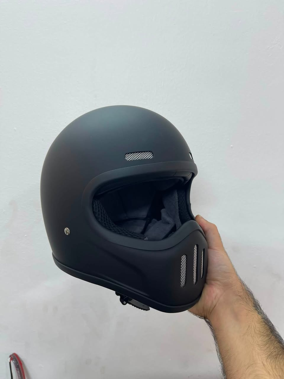 طلبات زبائننا المميزين لدراجاتهم الي وصلت الفترة الراحت من متاجر [  امريكا 🇺🇸 , الصين 🇨🇳 ] 🏍️
 --
من كل دول العالم الى باب بيتك بفتره قصيره ، اول متجر عراقي مختص بالدراجات النارية المميزه قطع غيار واكسسوارات على حسب طلبك انت 🫵🏻 
--
📞 رقم التواصل:
[ *********** ]

📱 صفحاتنا:
‏Facebook: [ متجر رايدر ]
Instagram: [@riderstore.iq]
